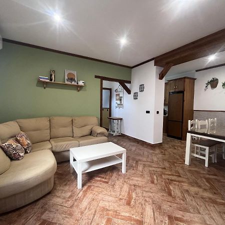 Апартаменти Casa Loli - Solo Familias Y Parejas Коніль-де-ла-Фронтера Екстер'єр фото